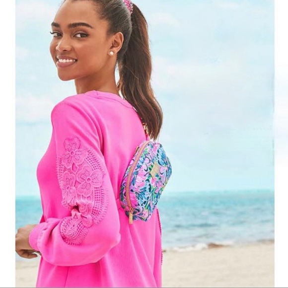 🌺Last One🌺NWT Lilly Pulitzer Printed Belt Bag - Picture 2 of 11